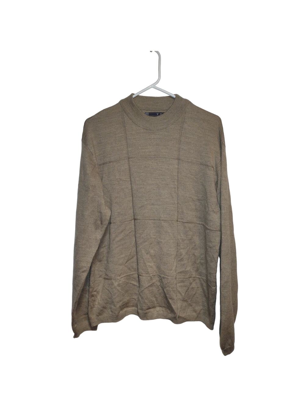 TSR Men's Sweater Size Medium